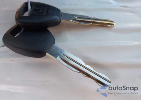 2002 Honda Civic Lx z USA, uszkodzony, nr VIN 1HGES165X2L037701